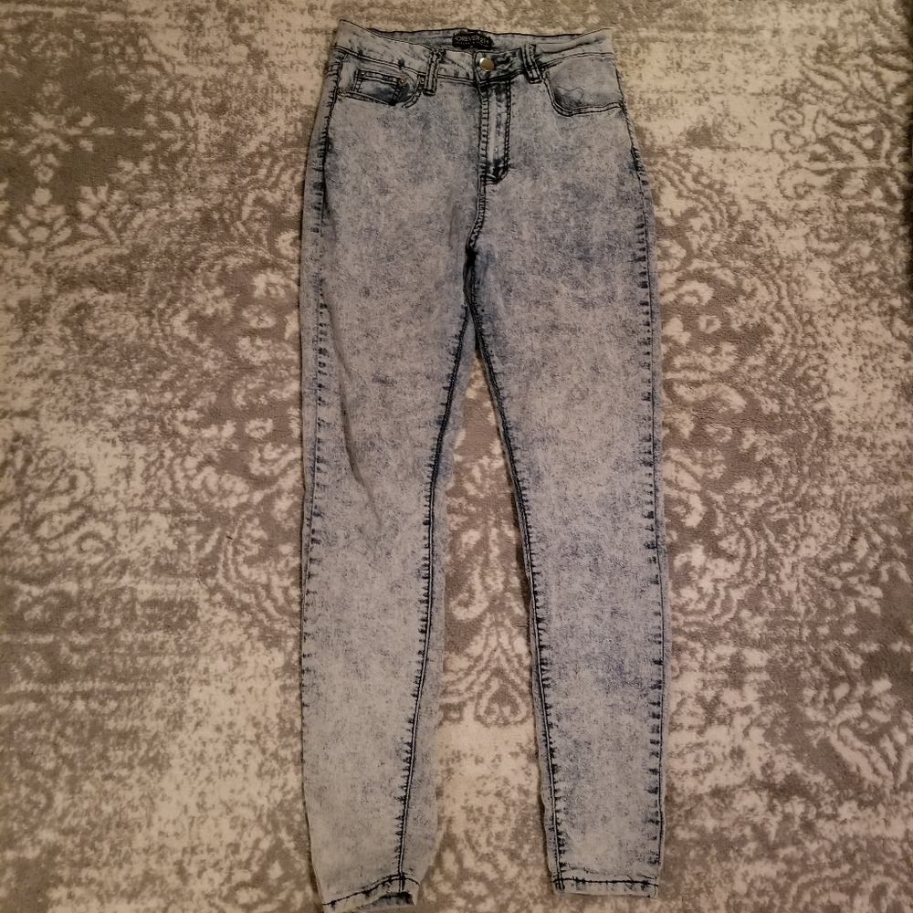 Acid Wash Skinny Jeans